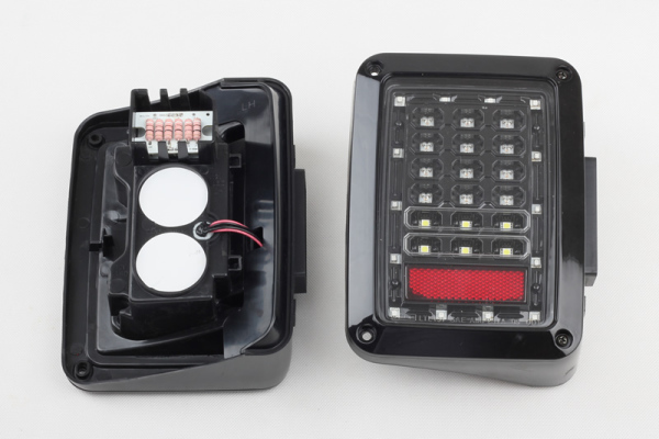 LED-Taillight-2-e1422742531755.jpg